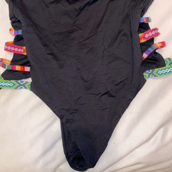 One Piece Open Back Bathing Suit NWT size small - Picture 3 of 5